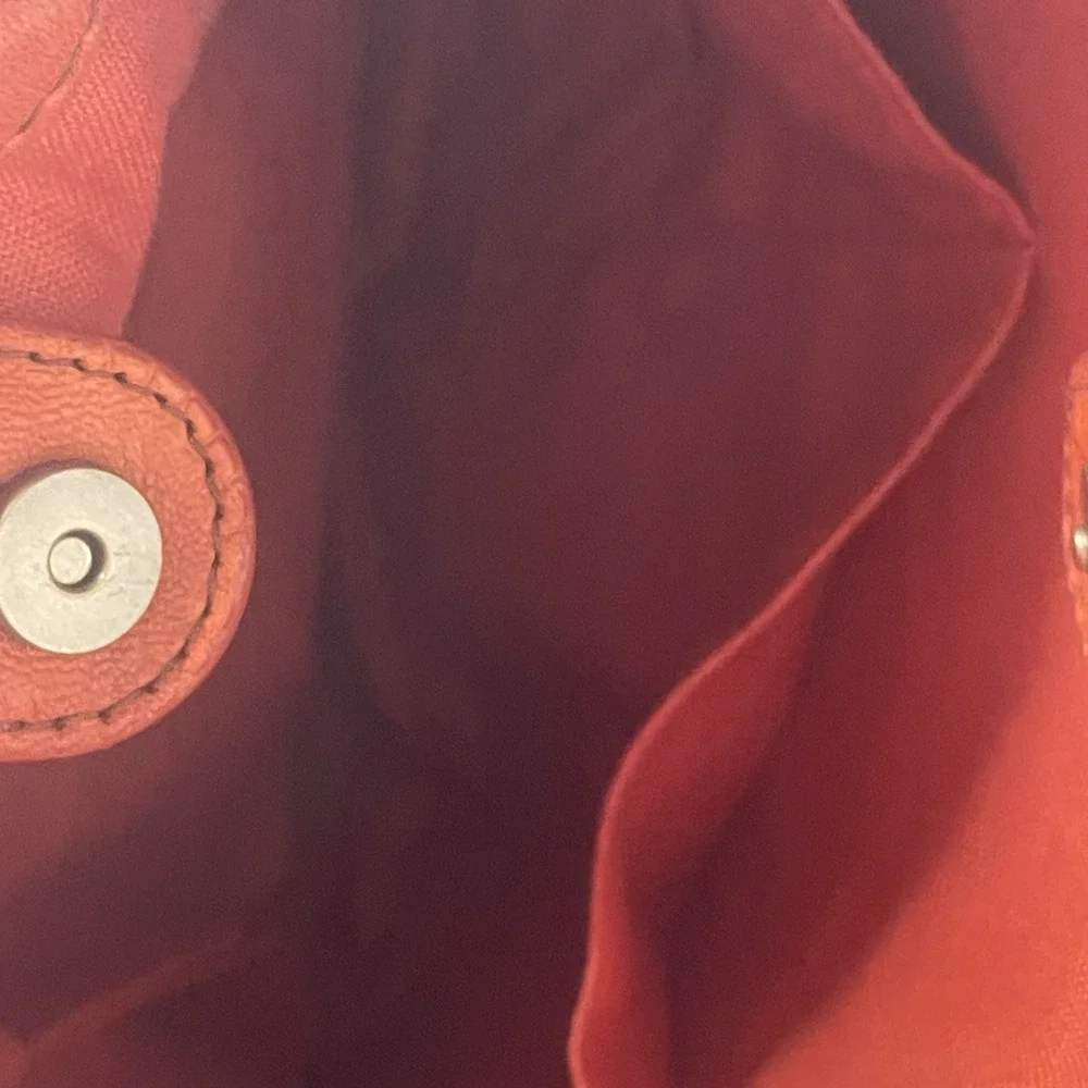 Fossil NWT Leather Hobo Crossbody Bag Burnt Orange Shoulder Purse Key Charm⁠